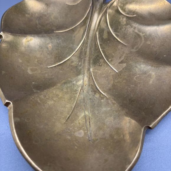 Vintage Solid Brass Etched Leaf Trinket Dish MCM Decorative Tray Boho Art Deco - Picture 5 of 7